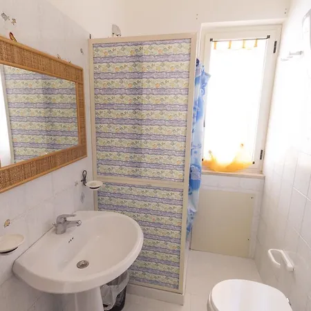 Cozy 50m Sea Apartment